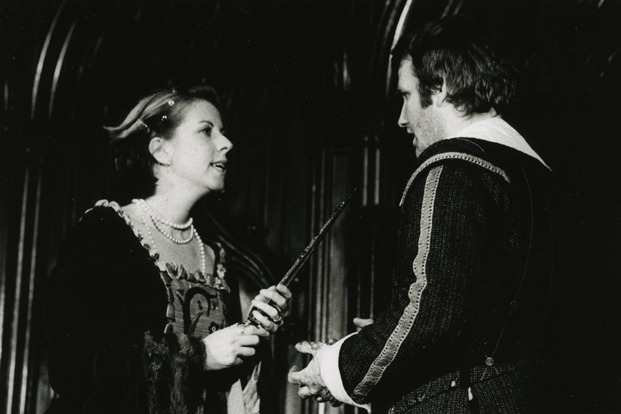 MacBeth: Helen Kay (Lady MacBeth) & Simeon Truby (MacBeth) 